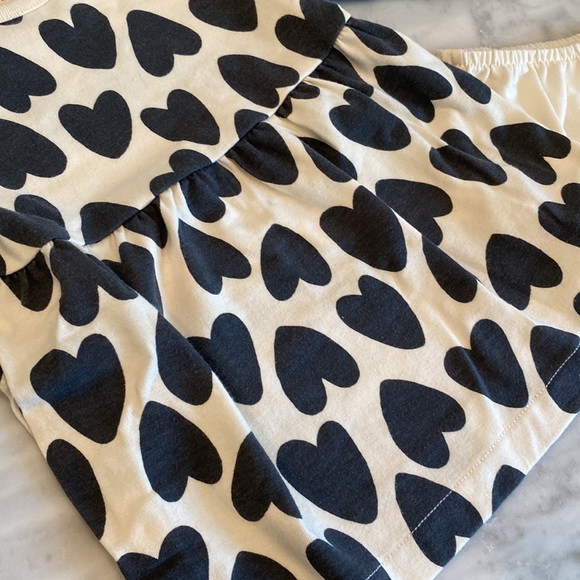 Cat & Jack 6-9m long sleeve dress with bloomers 🖤 - Picture 3 of 6